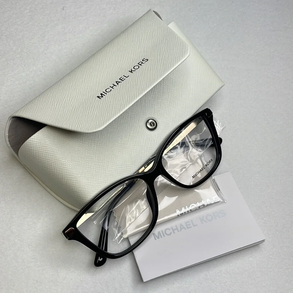 NWT Michael Kors Georgetown Glasses with Case